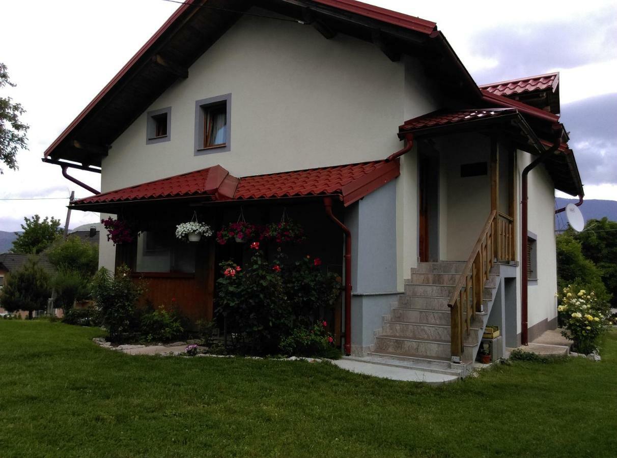 House Sara Apartment Korenica Exterior photo